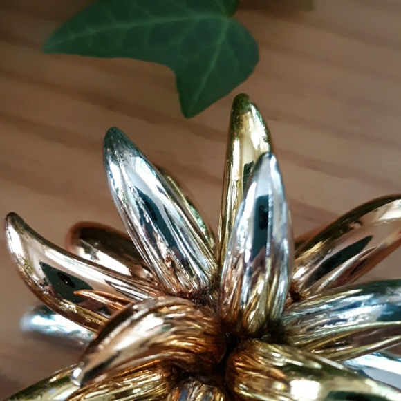 Sunburst Earrings - Picture 6 of 7